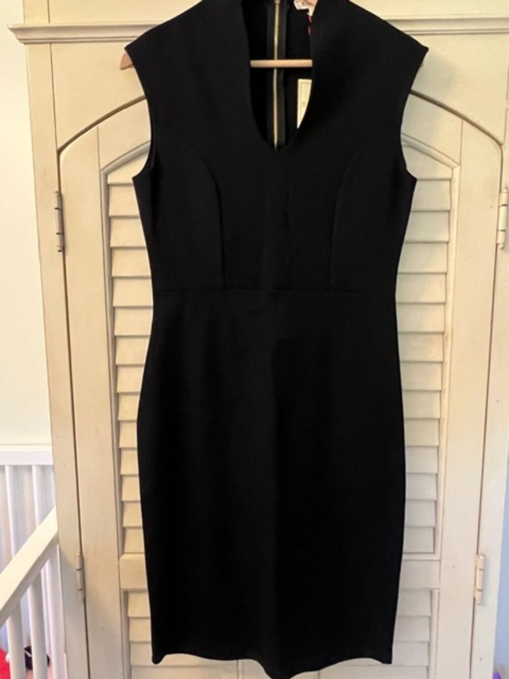 Rolla Coster Sleeveless Bodycon Little Black Dress with Plunging Neckline-Size L